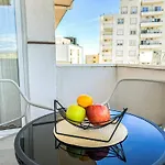 Apartament Beachfront Bliss